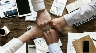 4 ФАКТОРА, от которых зависит мощность команды: ⠀ Цели. Любое действие начинается с целей. Но не вс