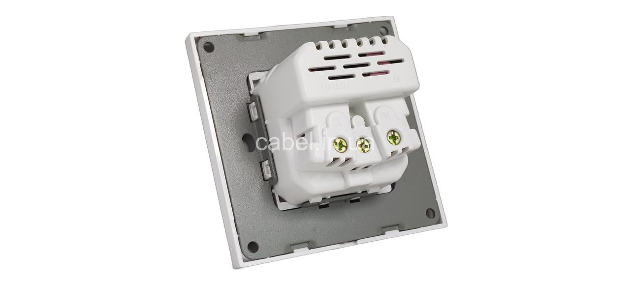Розетка з USB-A та Type-C (QC 2.0 5V 2.1A), заземленням та захисними шторками Delviz біла (пластик)