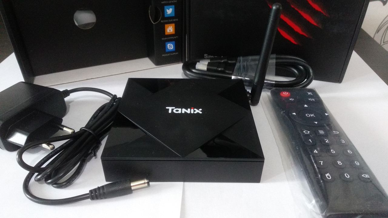 Андроїд смарт-тв приставка Tanix TX6 S (2020 г) Android 10.0, 2 гБ/16гБ