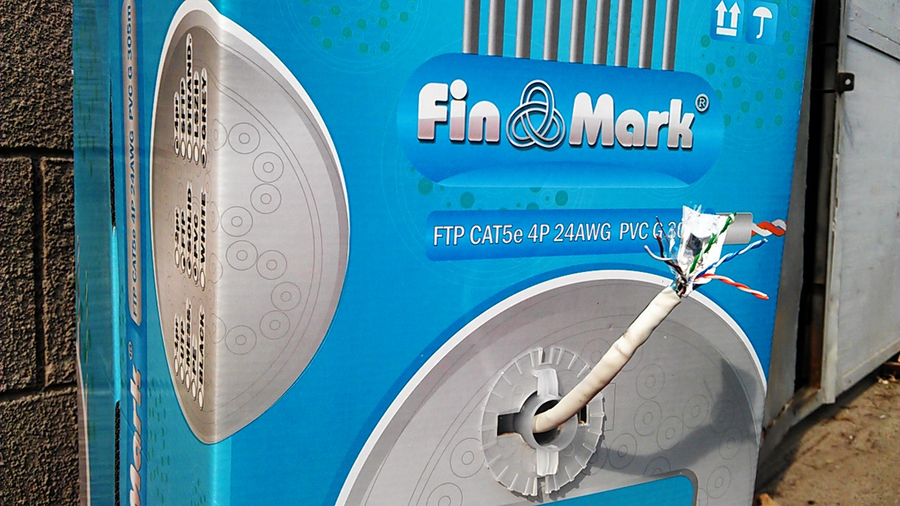 Кабель вита пара Finmark FTP 5e внутрішній, мідний, поперечний